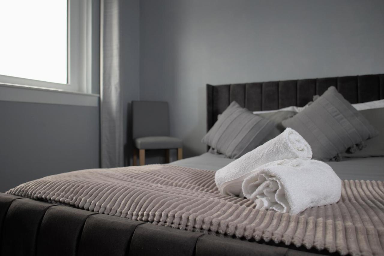 Modern 2-Bed Haven, Free Parking Daire Edinburgh Dış mekan fotoğraf