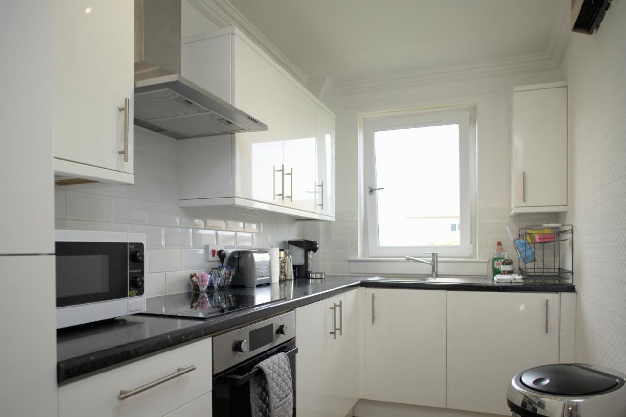 Modern 2-Bed Haven, Free Parking Daire Edinburgh Dış mekan fotoğraf